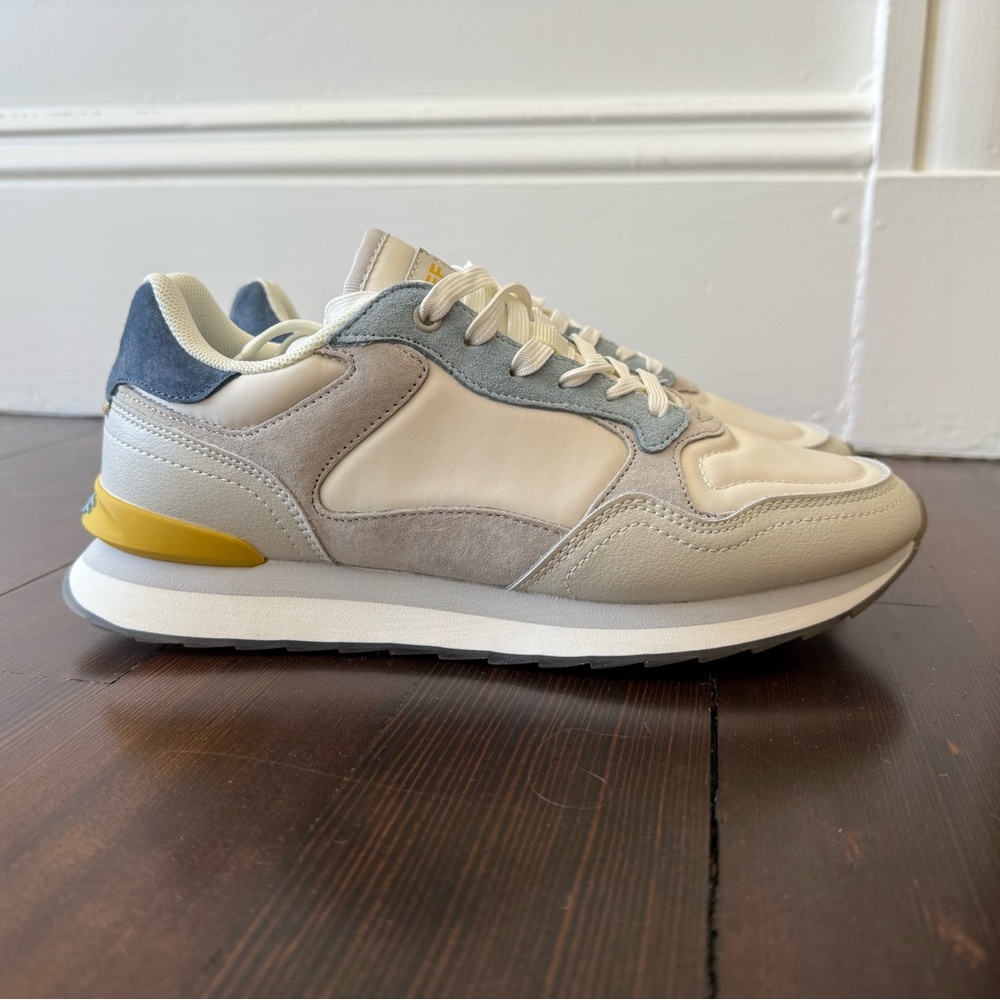 Hoff. City Saint Tropez sneakers. US 8/ EU 39. Never worn outside.